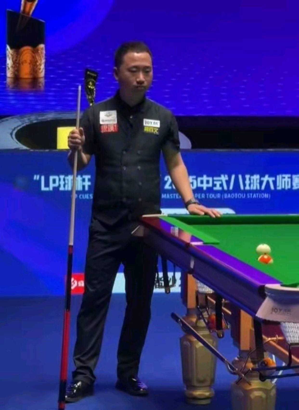 并帮助球队 并帮助球队