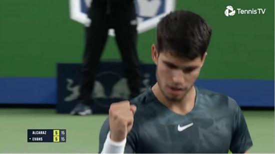 至少有两次 至少有两次